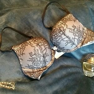 VS Bombshell +2 Cup Sizes Lace Bra